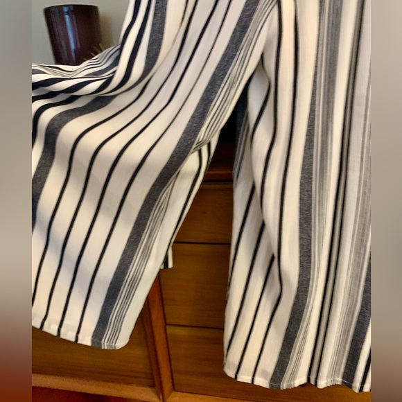 Lulu’s Off-White/Black Striped Romper Jumpsuit Size L - Picture 8 of 11